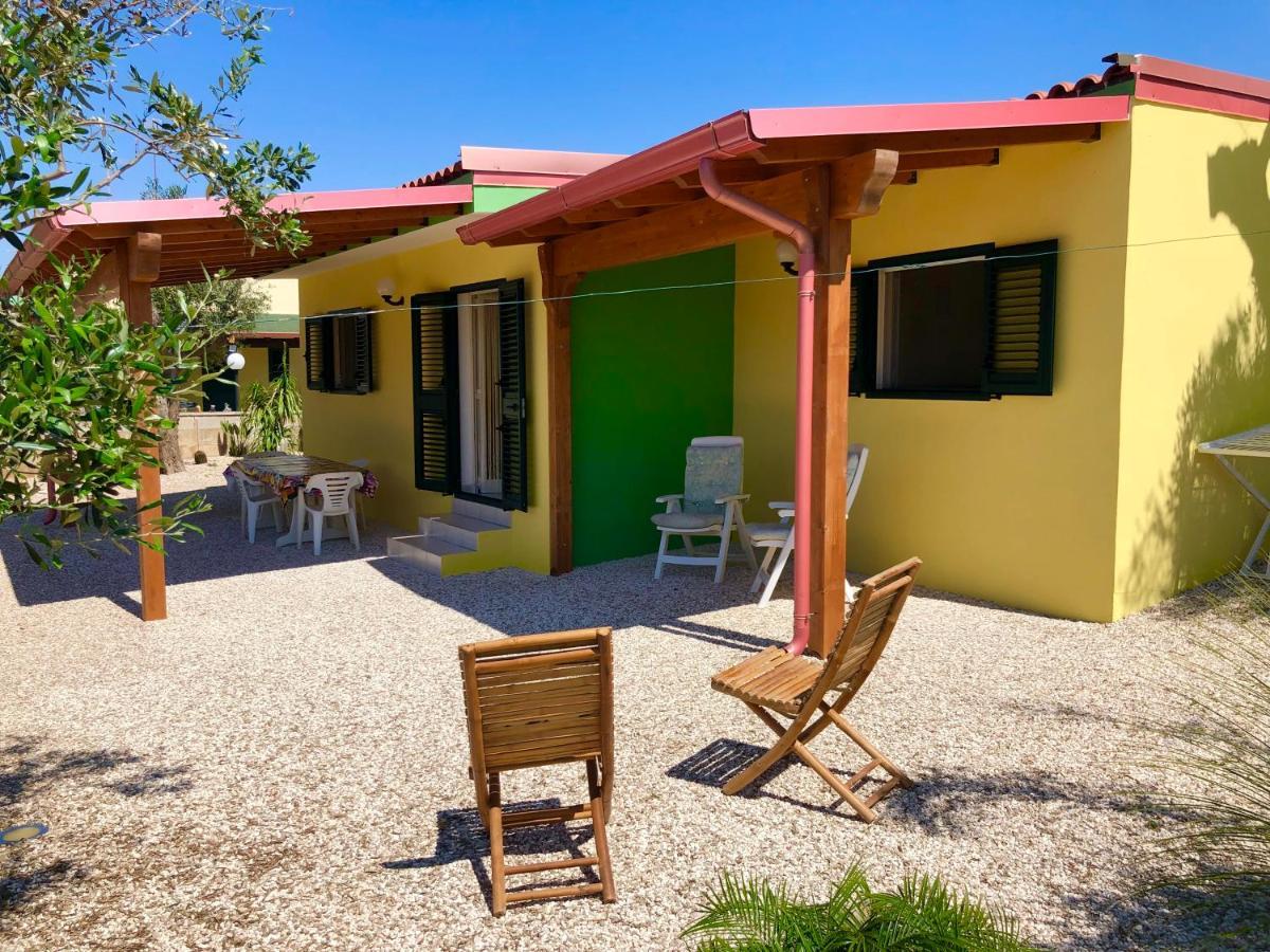 Villette Vacanze - Vie Russe Marina Di Pescoluse Ngoại thất bức ảnh